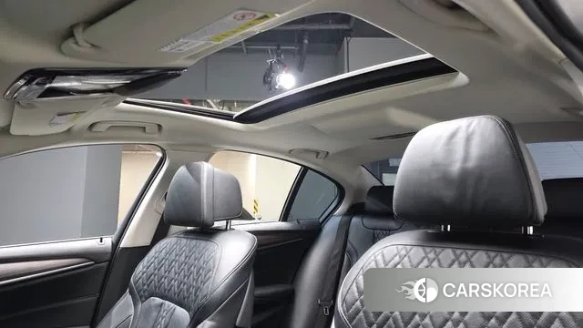 BMW 5 Series (G30) id 3656793 из Кореи 8