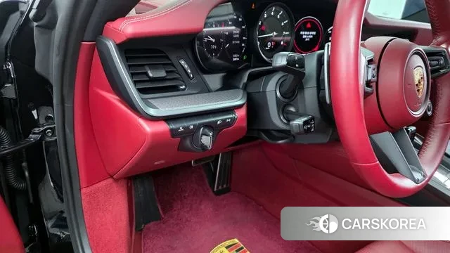 Porsche 911(992) id 3757917 из Кореи 8