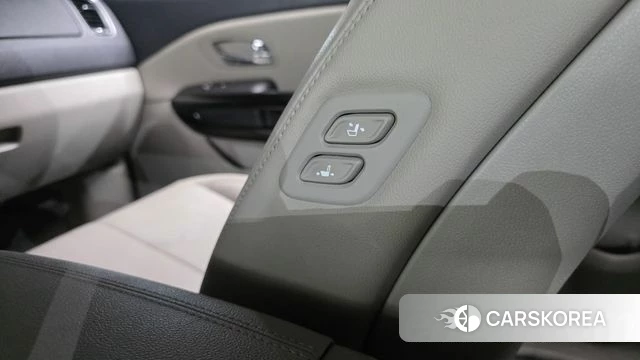 Kia The New Carnival id 4465614 из Кореи 8