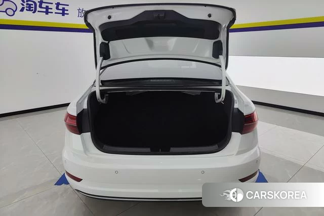Volkswagen Sagitar id 3849879 из Китая 8