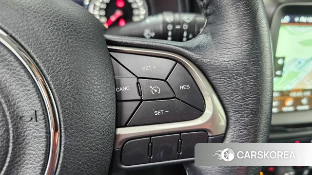 Jeep Renegade id 4666388 из Кореи 8