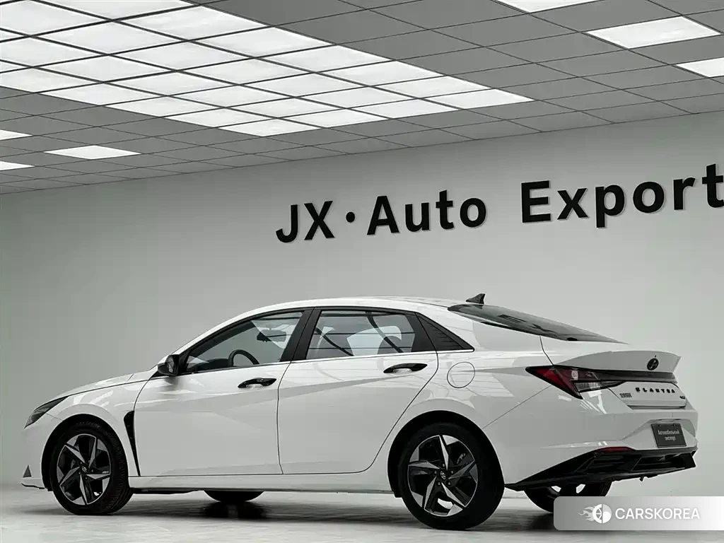 Hyundai Elantra id 4664523 из Китая 8
