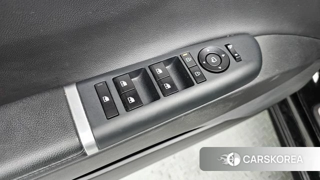 Hyundai Grandeur (GN7) id 3811900 из Кореи 8