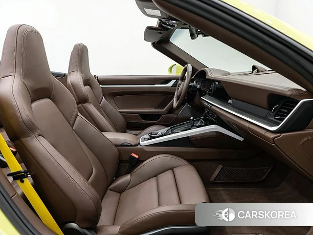 Porsche 911(992) id 4767406 из Кореи 8