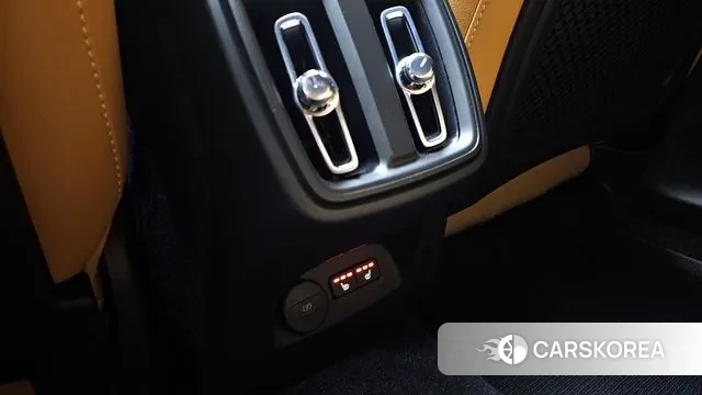 Volvo XC40 id 3469037 из Кореи 8