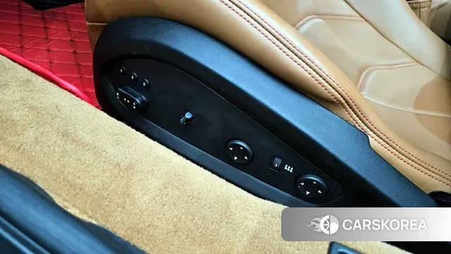 Ferrari 488 Spider id 3535962 из Кореи 8