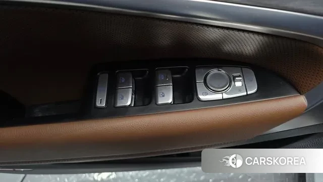 Genesis G70 id 3396341 из Кореи 8