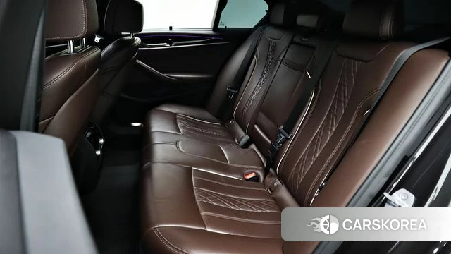 BMW 5 Series (G30) id 4765444 из Кореи 8