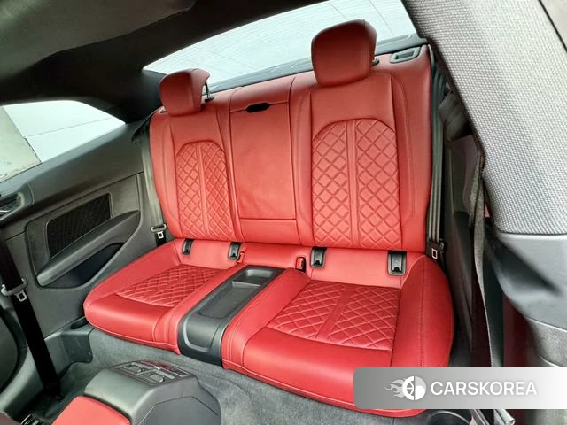 Audi S5 id 4368111 из Китая 8
