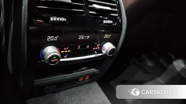 BMW 5 Series (G30) id 3058599 из Кореи 8