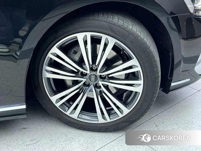 Audi A8 id 4208982 из Китая 8