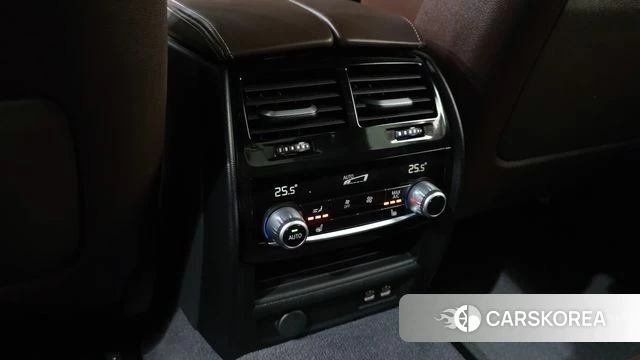BMW 5 Series (G30) id 3793892 из Кореи 8