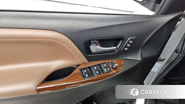 Toyota Sienna id 3071715 из Кореи 8