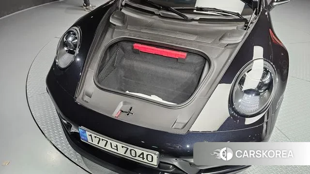 Porsche 911(992) id 3289568 из Кореи 8