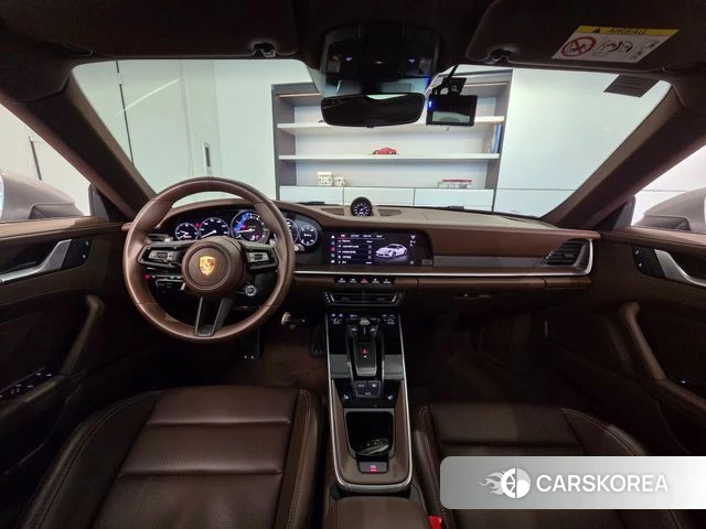 Porsche 911(992) id 4905229 из Кореи 8