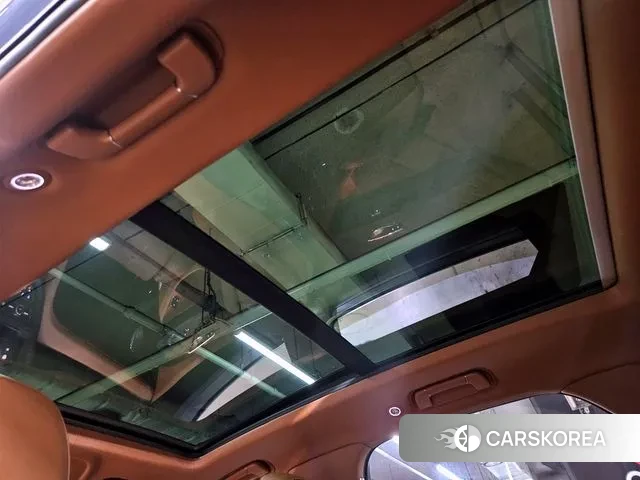 Bentley Bentayga id 3567133 из Кореи 8