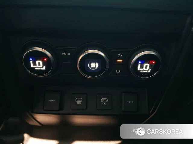 Land Rover Defender (L663) id 4361711 из Кореи 8