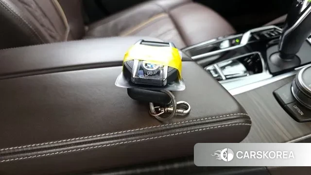 BMW 5 Series (G30) id 3696553 из Кореи 8