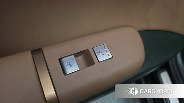 Hyundai Grandeur Hybrid (GN7) id 4940894 из Кореи 8