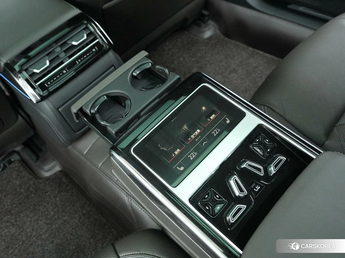 Audi A8 id 4420311 из Китая 8
