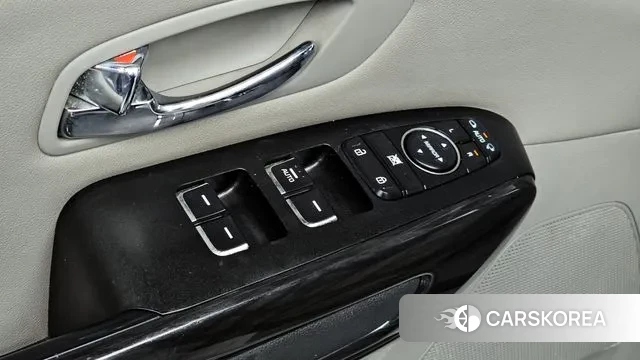 Kia All New Carnival id 3460345 из Кореи 8