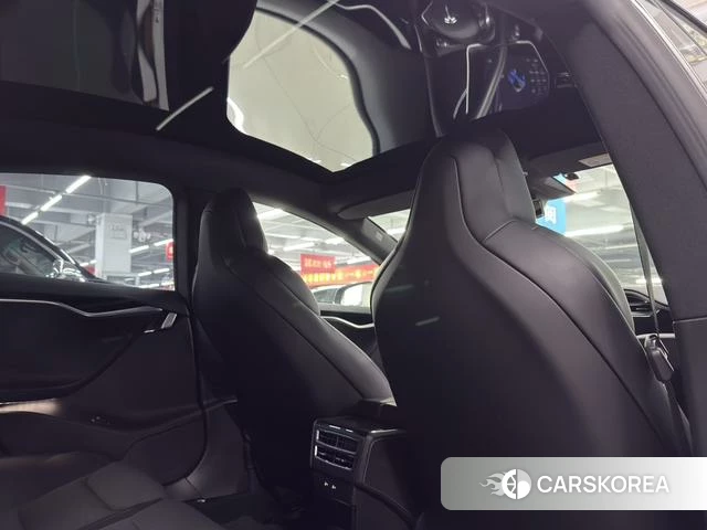 Tesla Model S id 3869502 из Китая 8