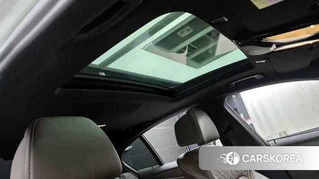 BMW 5 Series (G30) id 3597949 из Кореи 8