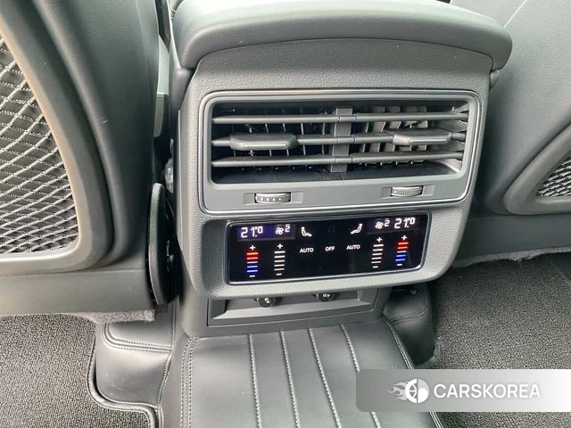 Audi SQ7 id 3968658 из Китая 8