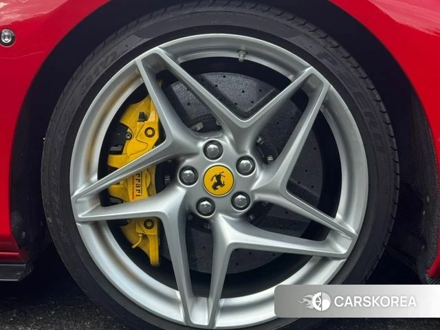 Ferrari F8 Tributo id 4651163 из Кореи 8