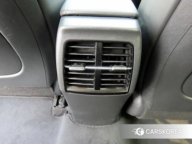 Kia Di Ol Nu Niro id 3883749 из Кореи 8