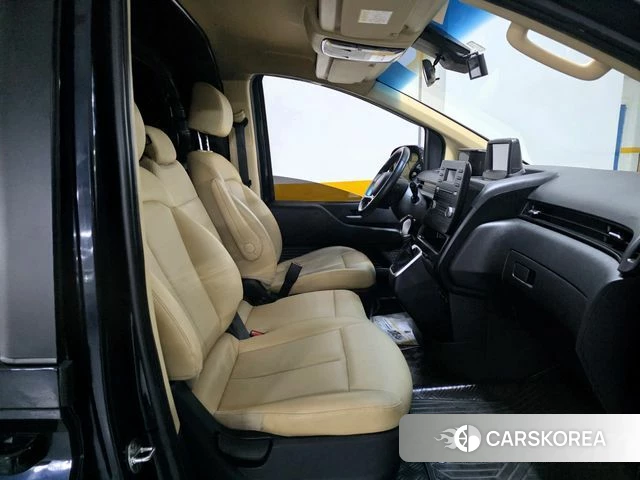 Hyundai Staria id 3892590 из Кореи 8