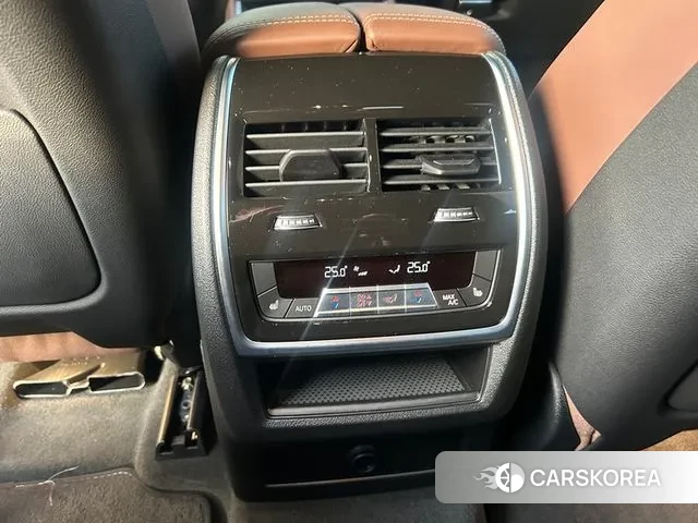 BMW X6 (G06) id 3679667 из Кореи 8