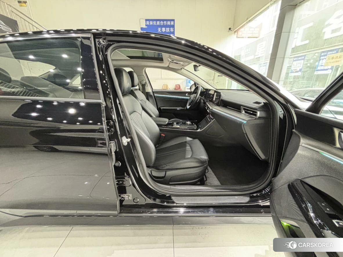 Kia K5 id 4406120 из Китая 8