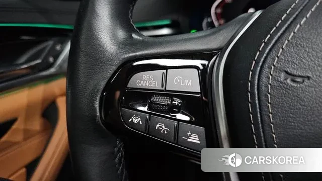 BMW 5 Series (G30) id 3391152 из Кореи 8