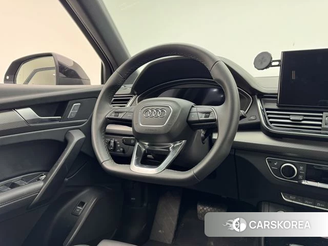 Audi Q5L id 4290468 из Китая 8