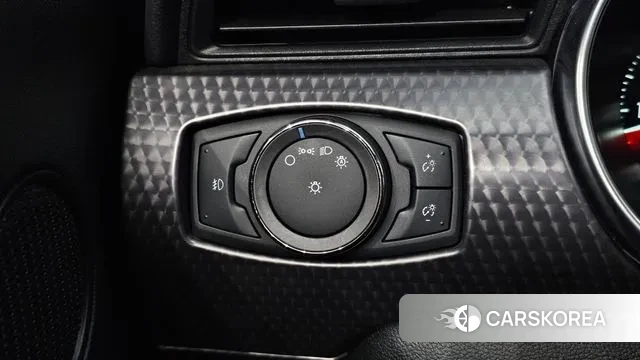 Ford Mustang id 3034207 из Кореи 8