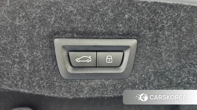 BMW 5 Series (G60) id 3952530 из Кореи 8