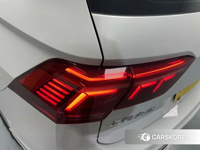 Volkswagen Tiguan L id 4262075 из Китая 8