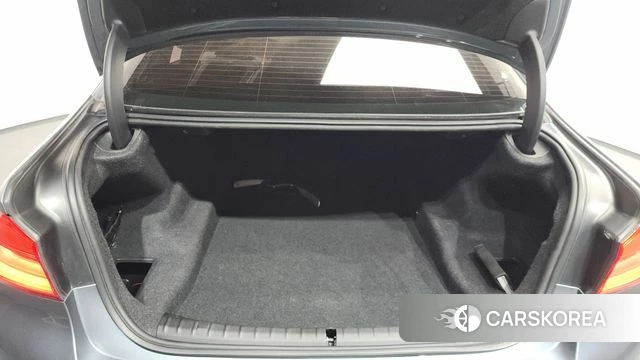 BMW 5 Series (G30) id 3925166 из Кореи 8