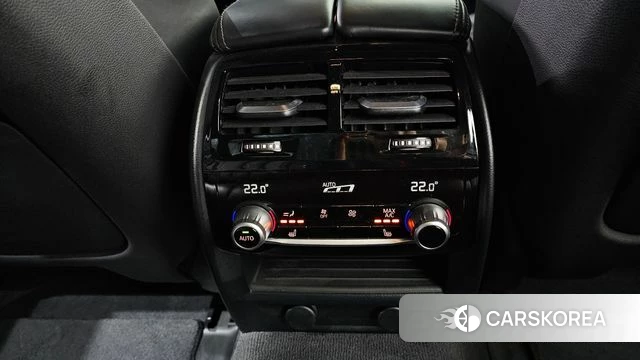 BMW 5 Series (G30) id 3917546 из Кореи 8