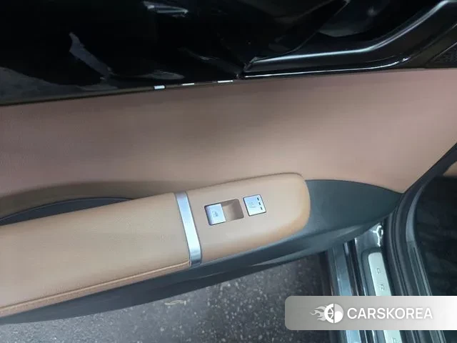 Hyundai Grandeur (GN7) id 3523941 из Кореи 8