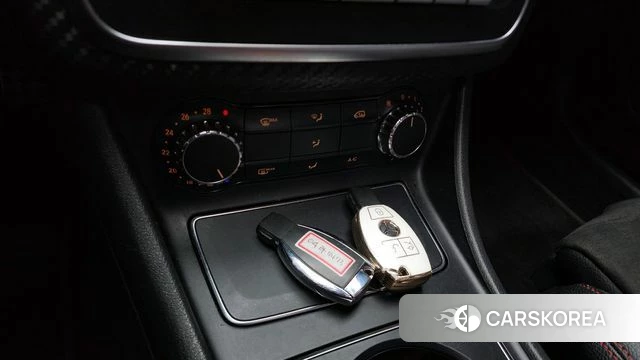 Mercedes-Benz A-Class W176 id 3955801 из Кореи 8