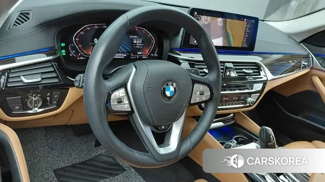 BMW 5 Series (G30) id 3214240 из Кореи 8