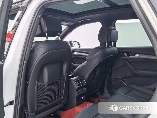 Audi Q5L id 4321167 из Китая 8