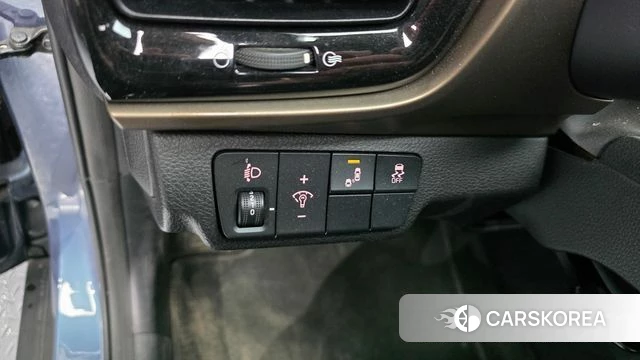 Kia Stonic id 4502605 из Кореи 8