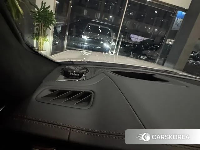 Jeep Grand Cherokee (WL) id 3218924 из Кореи 8