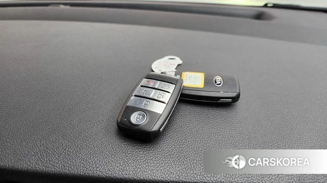 Kia The New Carnival id 4345466 из Кореи 8