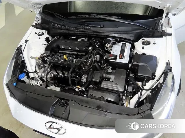 Hyundai Avante (CN7) id 3478211 из Кореи 8