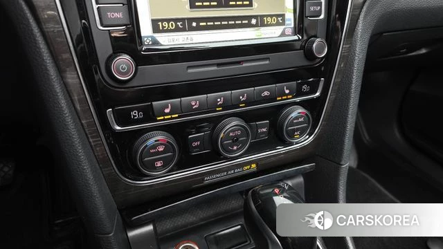 Volkswagen The New Passat id 4652176 из Кореи 8