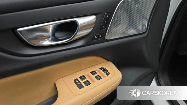 Volvo V60 Cross-Country 2nd Generation id 3819637 из Кореи 8